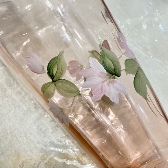 Fenton tall hand painted pink vase - Picture 3 of 9